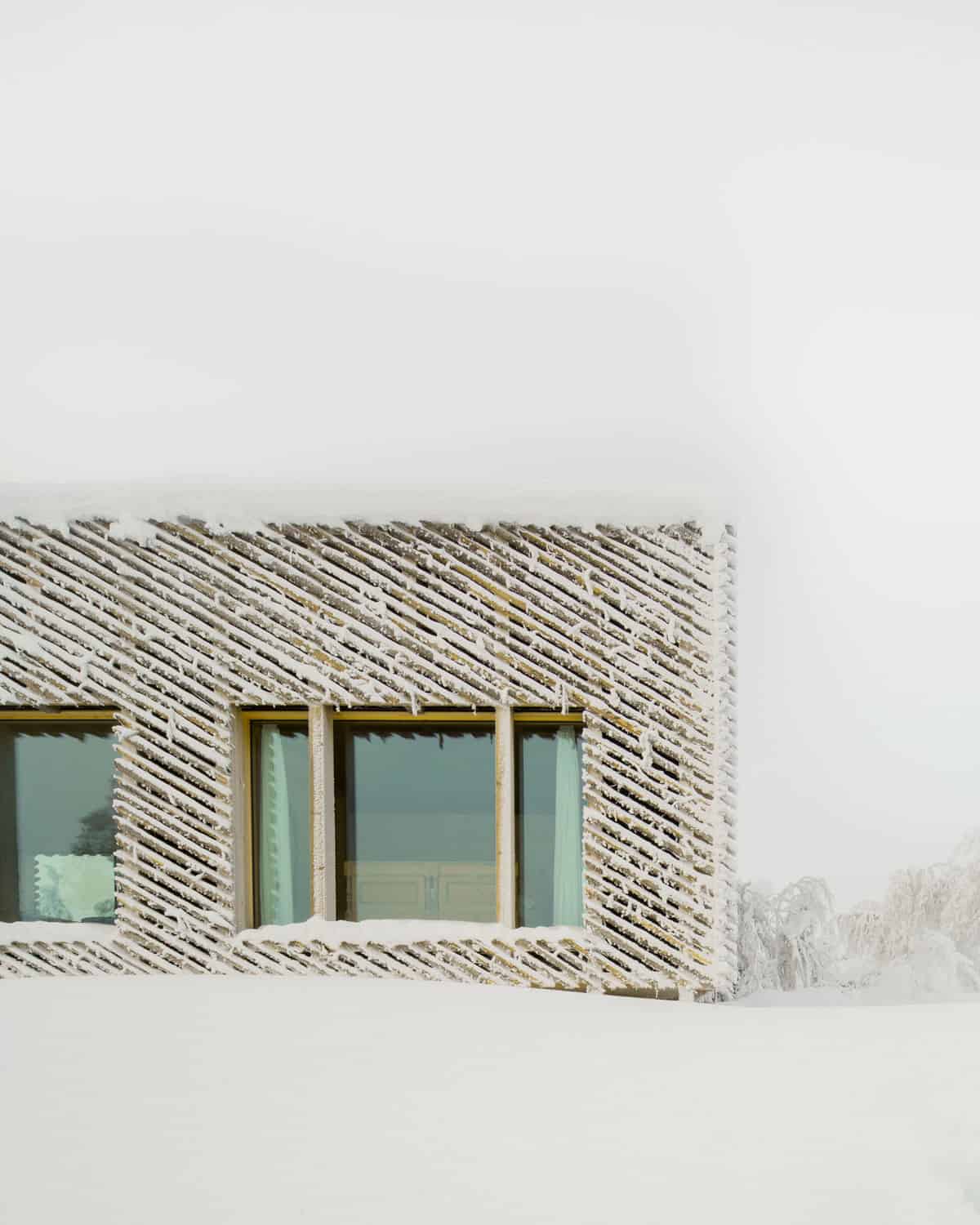 Skigard Hytte by Mork-Ulnes Architects