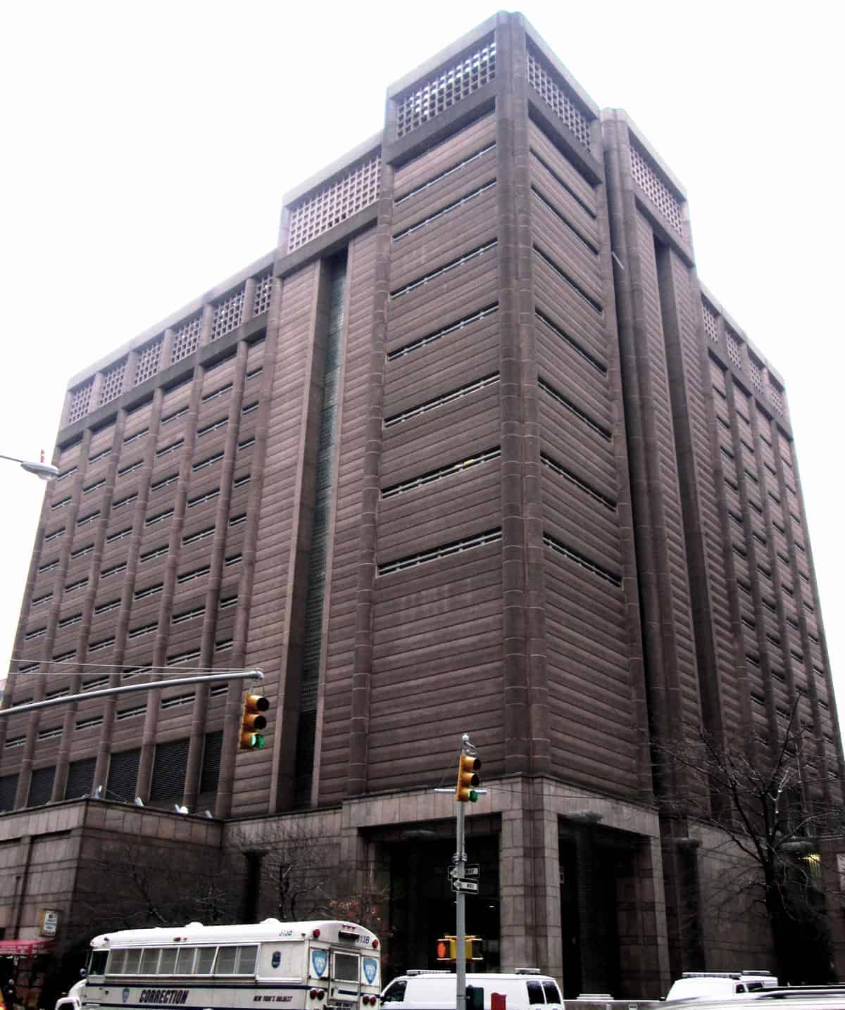 The north building of the Manhattan Detention Complex (