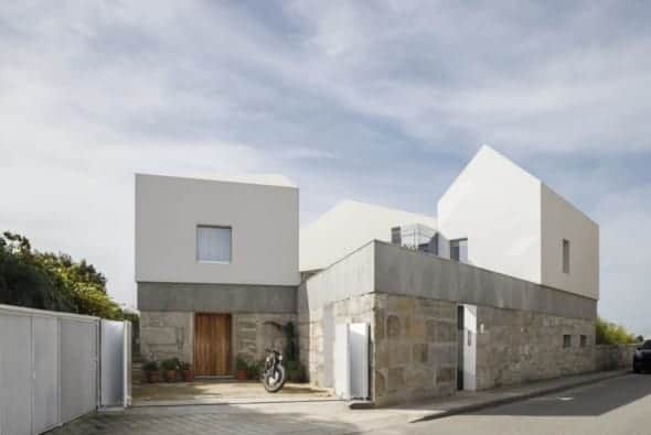 Casa Rio by PAULO MERLINI architects