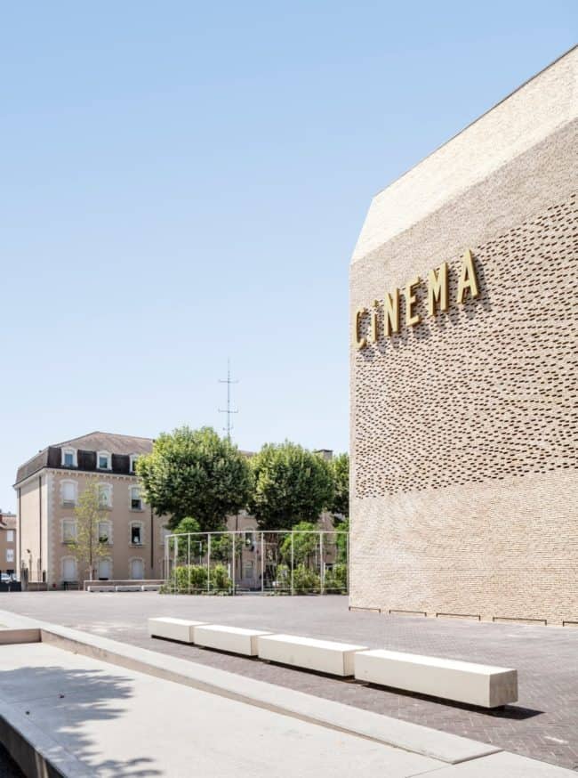 South View of "Grand Palais", a 7-theater cinema by Antonio Virga Architecte