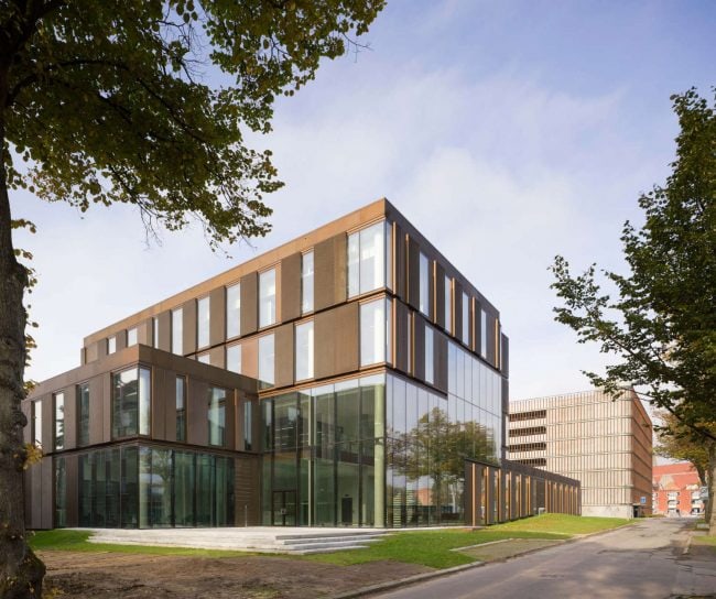 Bispeberg Laboratory and Logistics by Mikkelsen Architects