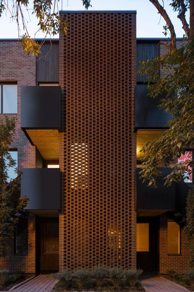 Notre-Dame is a two semi-attached residential triplexes located in Montreal’s south-west district.