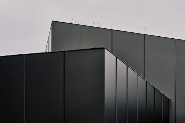 Ægisíða 44 by Tríopólí Architects