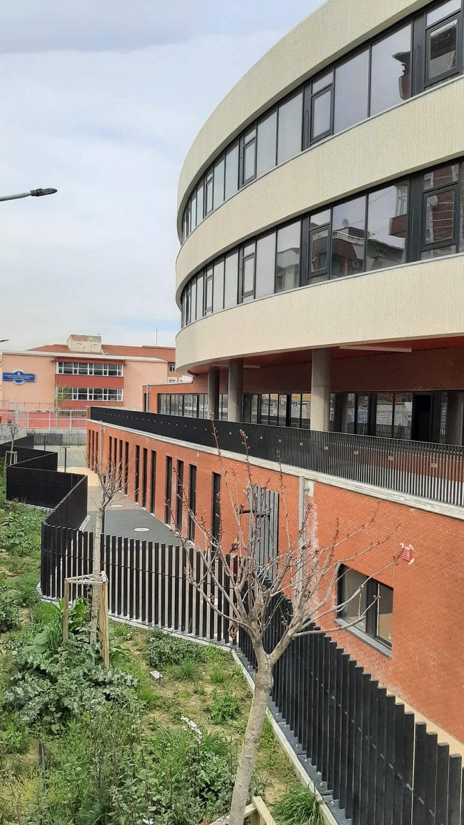 Aksemsettin Primary School by Uygur Architects